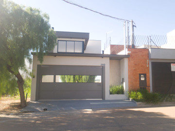 Sobrado à Venda